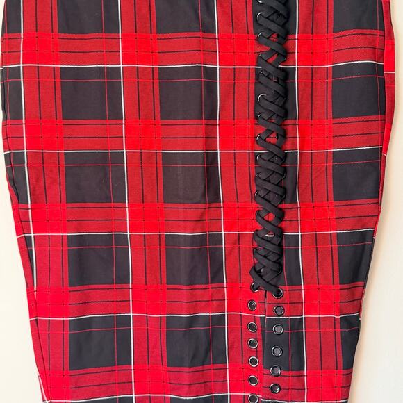 Torrid Skirt Red and Black Plaid Size 1X - Picture 7 of 11
